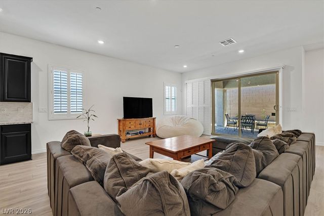 349 Gillespie Glen Avenue, Henderson, NV 89011