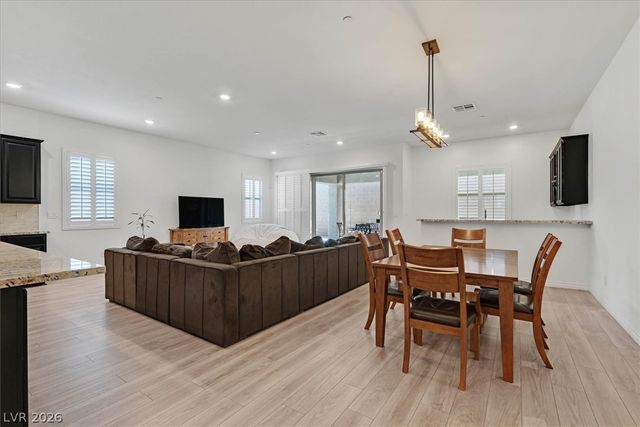 349 Gillespie Glen Avenue, Henderson, NV 89011