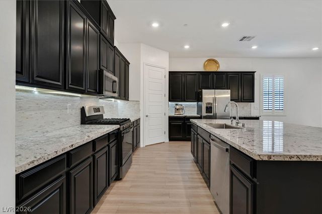 349 Gillespie Glen Avenue, Henderson, NV 89011