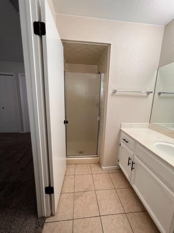 3136 W Austin 101 & 102 Way, Fresno, CA 93722