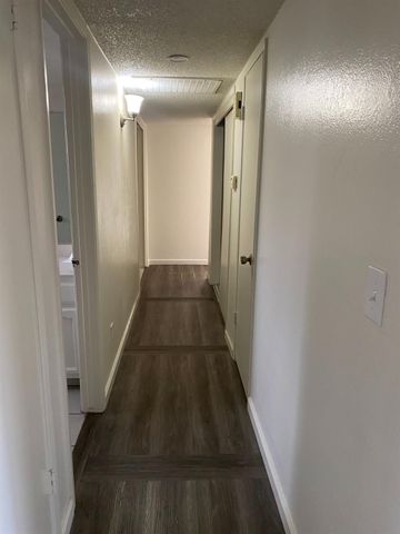 3136 W Austin 101 & 102 Way, Fresno, CA 93722