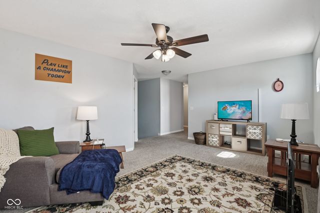 216 Oakview Drive, Mooresville, IN 46158