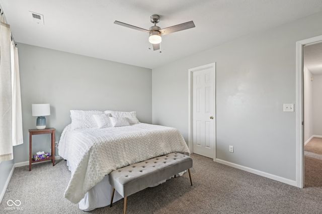 216 Oakview Drive, Mooresville, IN 46158