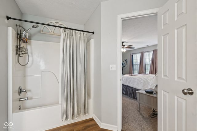 216 Oakview Drive, Mooresville, IN 46158