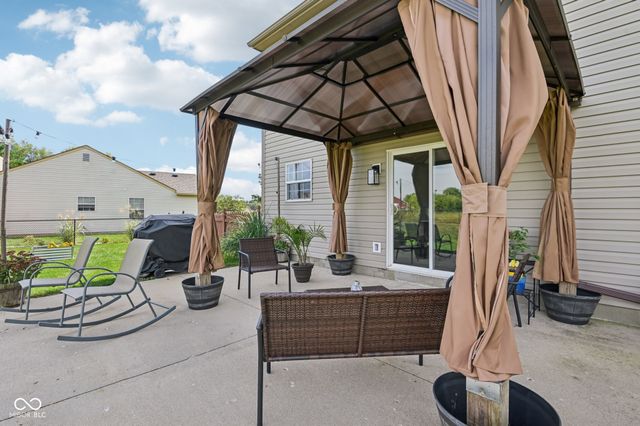 216 Oakview Drive, Mooresville, IN 46158