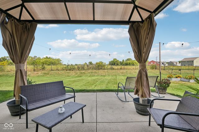 216 Oakview Drive, Mooresville, IN 46158