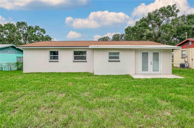 717 W WINIFRED STREET, Avon Park, FL 33825