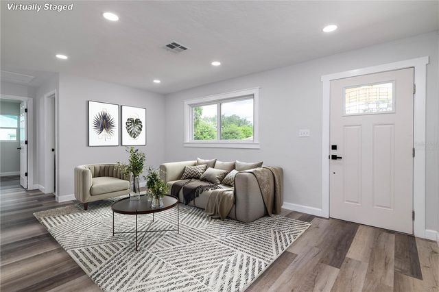 717 W WINIFRED STREET, Avon Park, FL 33825