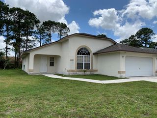 1472 SW Melrose Avenue, Port St Lucie, FL 34953
