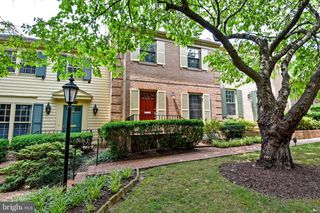 5153 WESTBARD AVE #15, Bethesda, MD 20816
