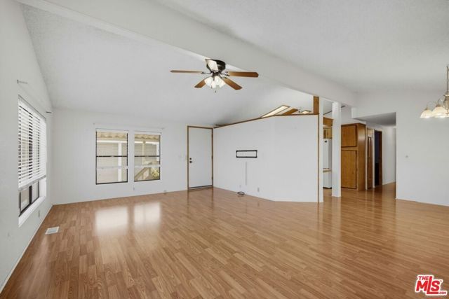 1300 W Menlo Avenue 222, Hemet, CA 92543