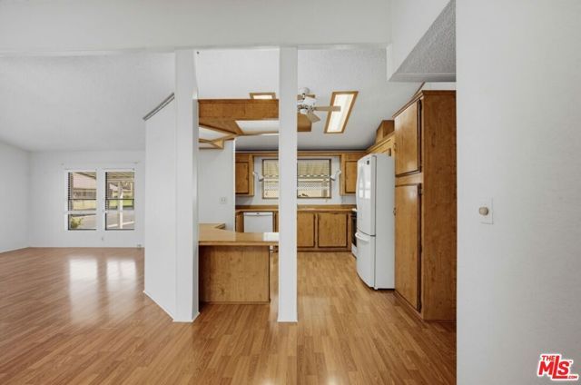 1300 W Menlo Avenue 222, Hemet, CA 92543