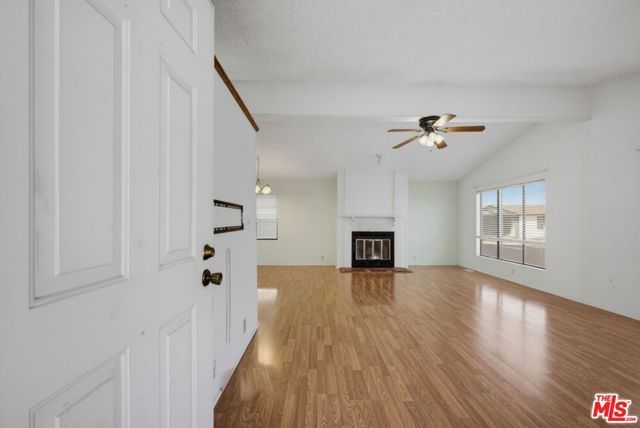 1300 W Menlo Avenue 222, Hemet, CA 92543