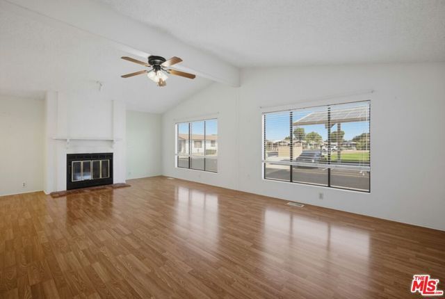 1300 W Menlo Avenue 222, Hemet, CA 92543