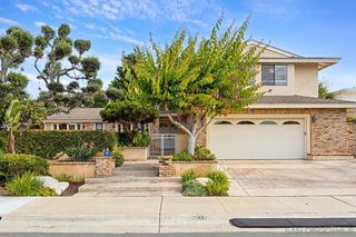 8871 Nottingham Pl, La Jolla, CA 92037