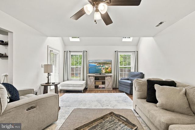 47945 MAYFLOWER DR, Lexington Park, MD 20653