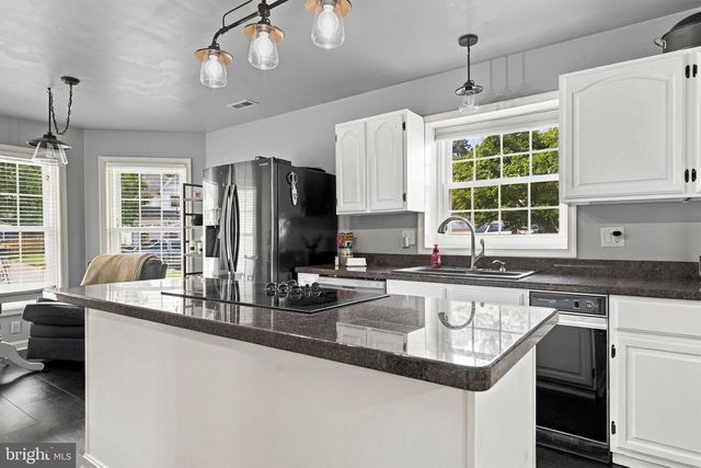 47945 MAYFLOWER DR, Lexington Park, MD 20653