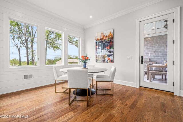 11 Beacon Hill Road, Atlantic Highlands, NJ 07716