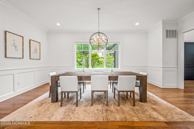 11 Beacon Hill Road, Atlantic Highlands, NJ 07716