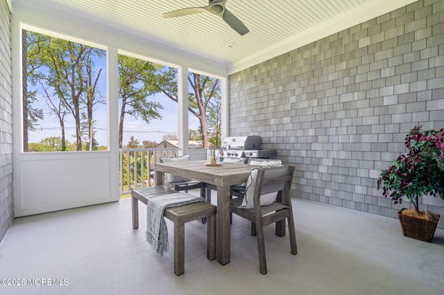 11 Beacon Hill Road, Atlantic Highlands, NJ 07716