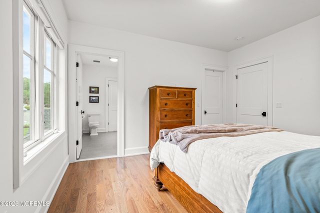 11 Beacon Hill Road, Atlantic Highlands, NJ 07716