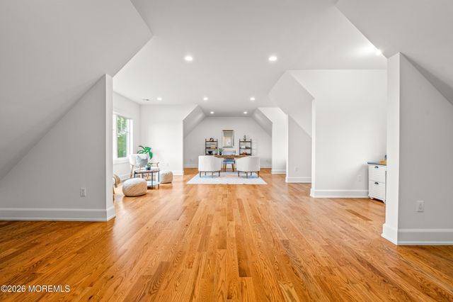 11 Beacon Hill Road, Atlantic Highlands, NJ 07716