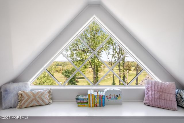 11 Beacon Hill Road, Atlantic Highlands, NJ 07716