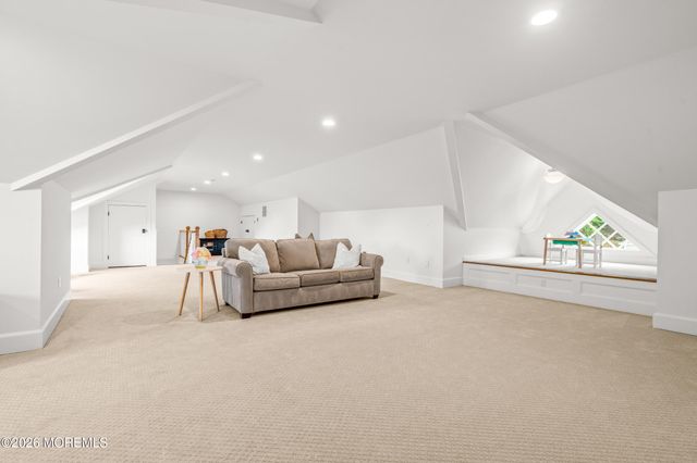 11 Beacon Hill Road, Atlantic Highlands, NJ 07716