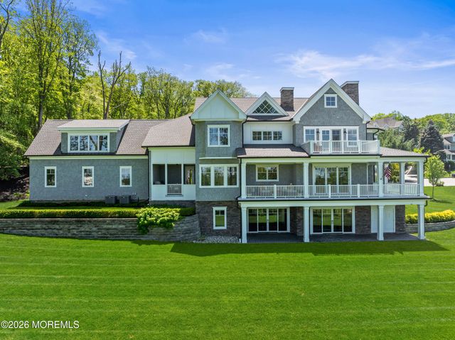 11 Beacon Hill Road, Atlantic Highlands, NJ 07716