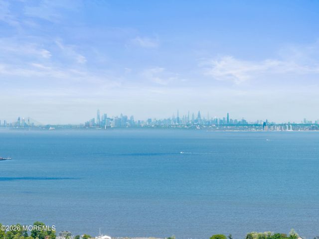 11 Beacon Hill Road, Atlantic Highlands, NJ 07716