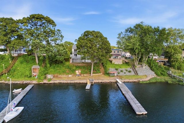 265 Grand View Drive, Warwick, RI 02886