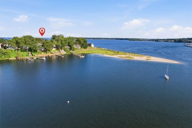 265 Grand View Drive, Warwick, RI 02886