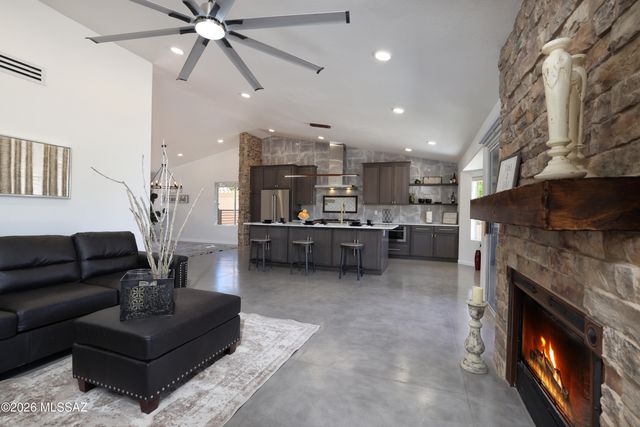 37064 S Rock Crest Drive, Tucson, AZ 85739