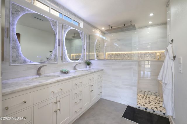 37064 S Rock Crest Drive, Tucson, AZ 85739