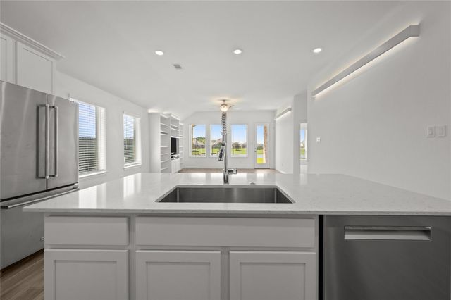 15322 Lake Front Drive, Mont Belvieu, TX 77523