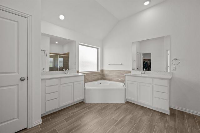 15322 Lake Front Drive, Mont Belvieu, TX 77523
