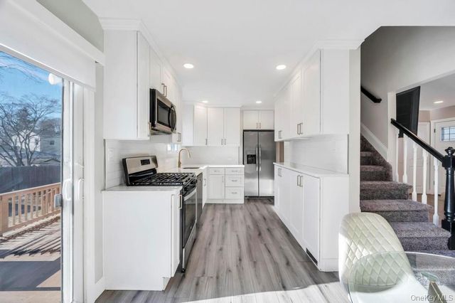 10 Continental Drive, Port Jefferson Station, NY 11776