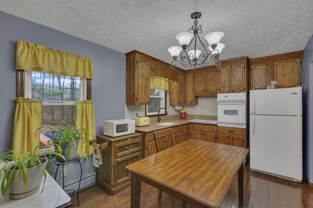 10210 Frasure Helber Road, Logan, OH 43138