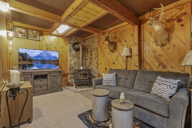 10210 Frasure Helber Road, Logan, OH 43138