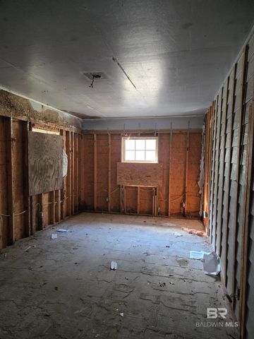 1820 N Cedar Street, Foley, AL 36535