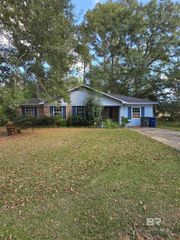 1820 N Cedar Street, Foley, AL 36535
