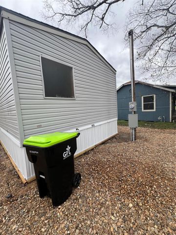 1412 Austin Street, Bay City, TX 77414