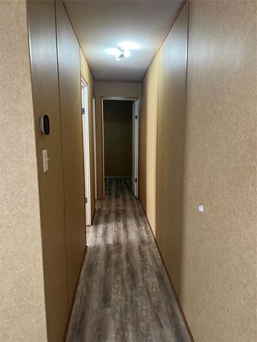 1412 Austin Street, Bay City, TX 77414