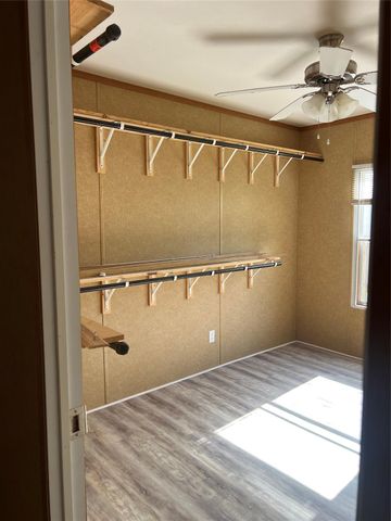 1412 Austin Street, Bay City, TX 77414