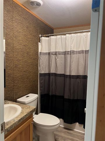 1412 Austin Street, Bay City, TX 77414