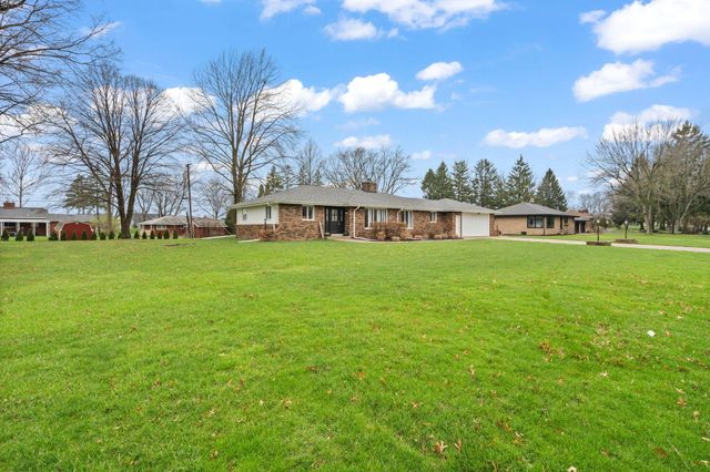 9468 Hilltop Drive, St. John, IN 46373