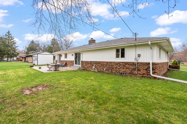 9468 Hilltop Drive, St. John, IN 46373