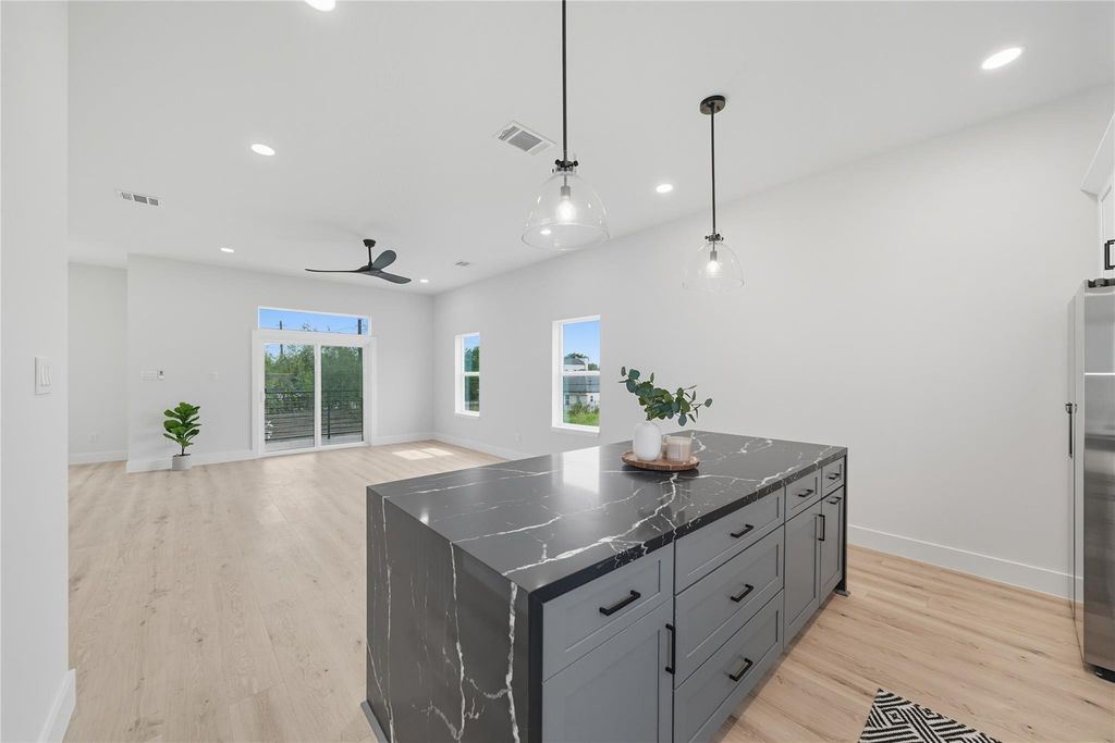 4749 Wilmington Street A, Houston, TX 77033
