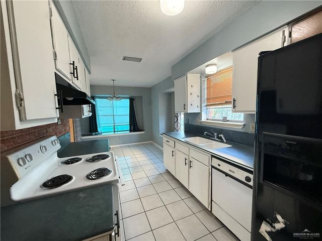 125 E Tamarack Avenue, Mcallen, TX 78501