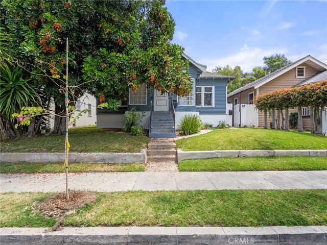 757-759 N Loma Vista Drive, Long Beach, CA 90813